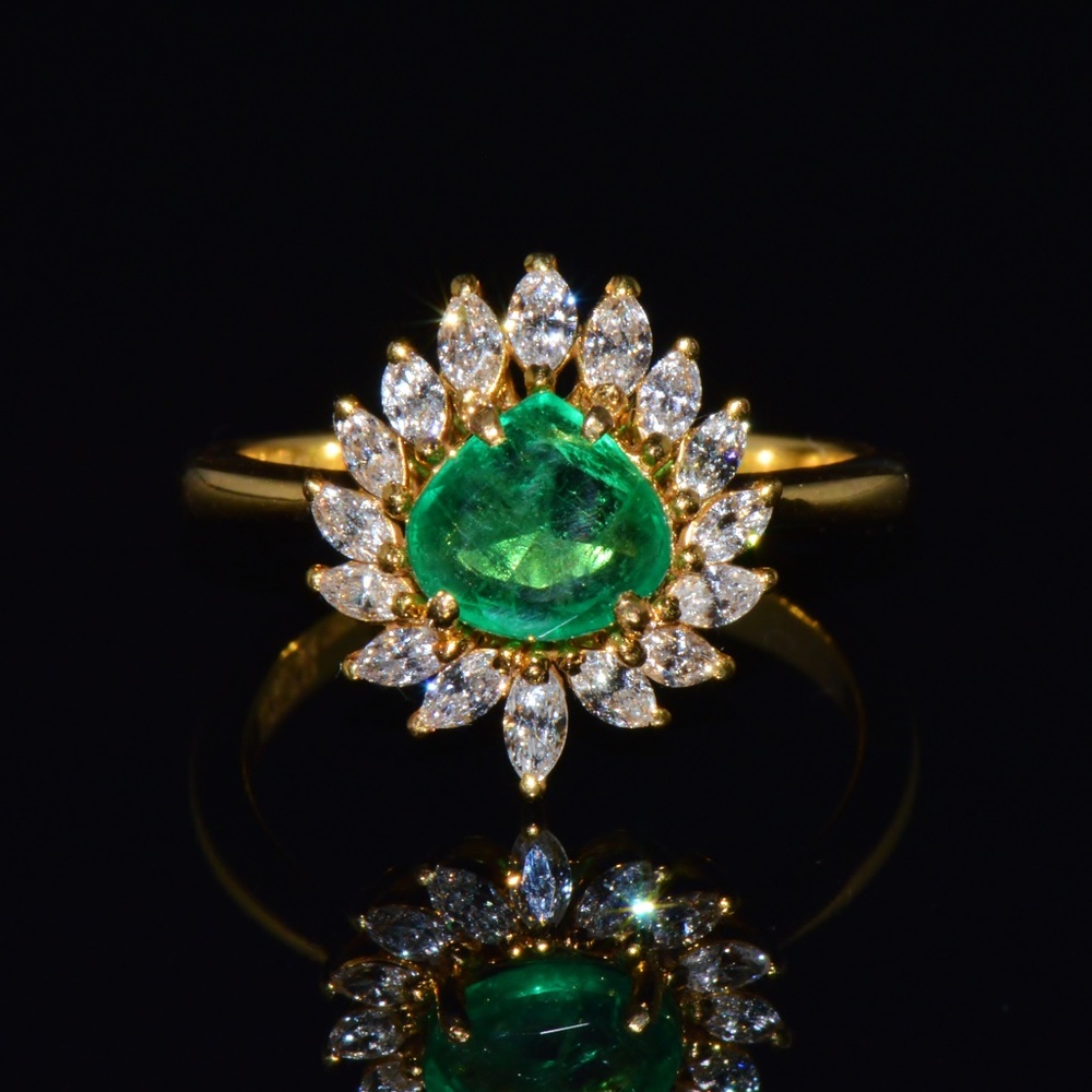 CERTIFIED NATURAL 1.96CTS VS F DIAMOND EMERALD 18K SOLID GOLD CLUSTER RING